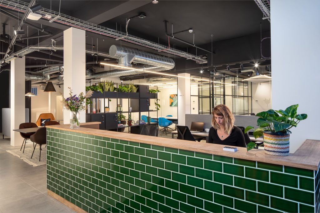 Green reception desk 