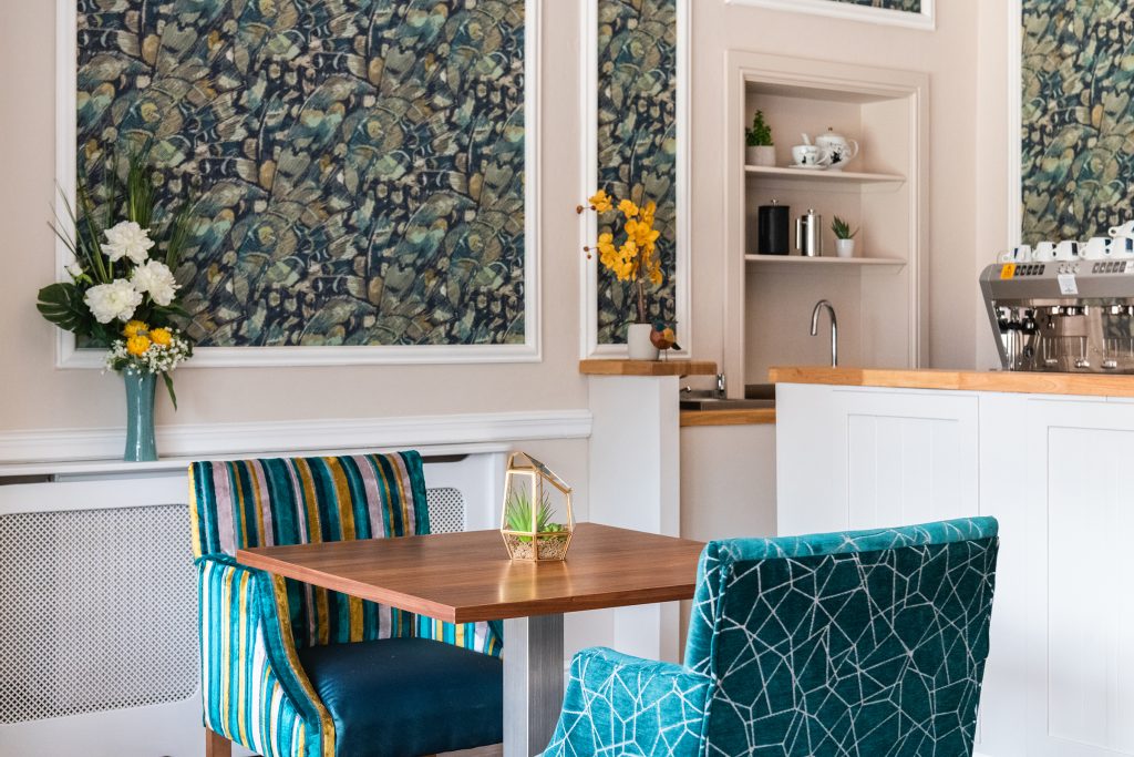 Cedarhouse Kitchen & Dining Area