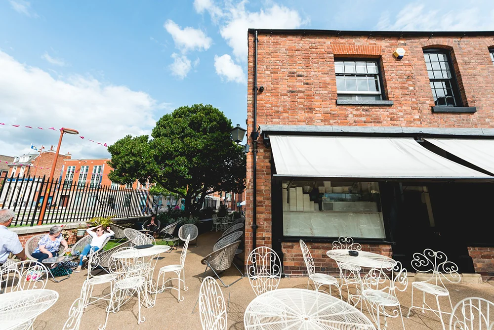 Wyggeston House Leicester outdoor seating